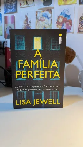 A Família Perfeita - livro