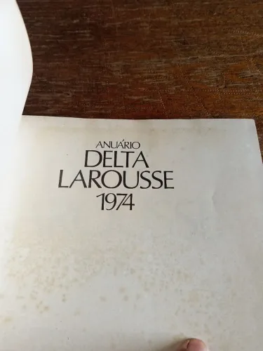 Anuário delta Larousse