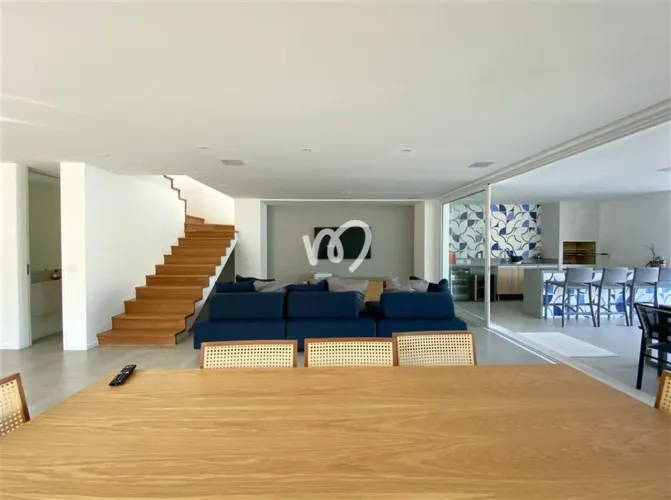 0 - Casa 5 quartos, sendo 5 suítes
