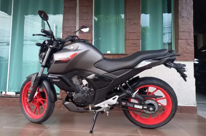 YAMAHA FZ 15 CONNECTED FLEX 25/25 ÚNICO DONO