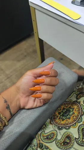 *NAIL DESIGNER PROCURA SALÃO*