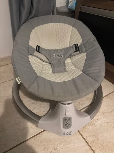 Cadeira de balanço e descanso Bebê