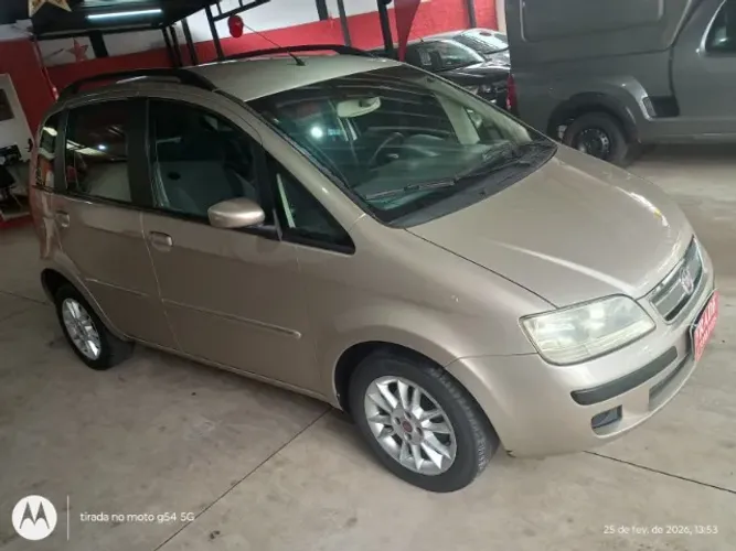 Fiat Idea HLX 1.8 MPI Flex 8V 5P 2010