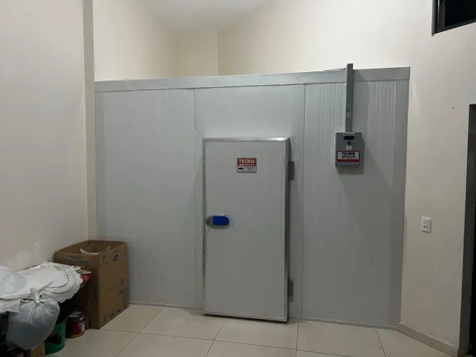 Câmara Resfriada sob Medida 