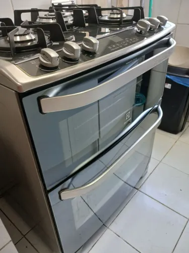 Fogao  Electrolux forno duplo luxo 
