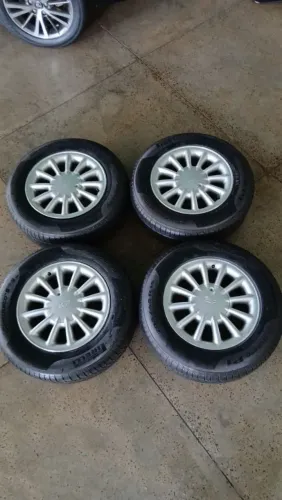 Rodas Powertech e pneus para Ômega