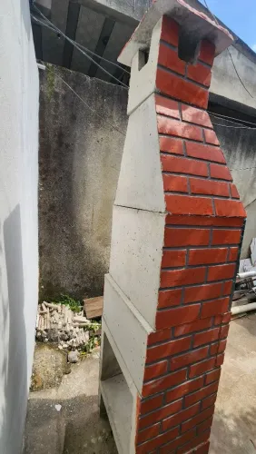 Vendo uma churrasqueira ,não entrego.