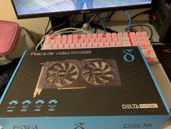 Vendo placa para peças Rx580