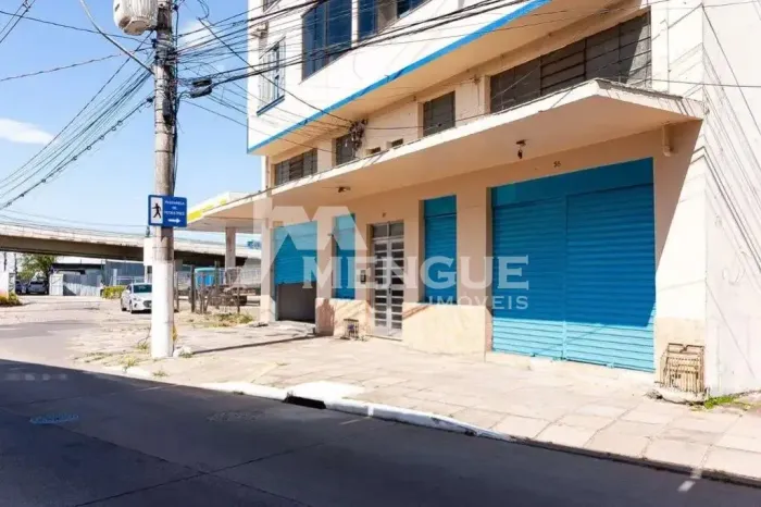Aluga-se depósito de 187m² no Bairro São João por R$ 4.000,00.