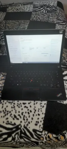 Notebook Lenovo i3
