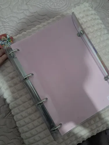 Fichário DAC transparente (com folhas e divisórias extras inclusos).