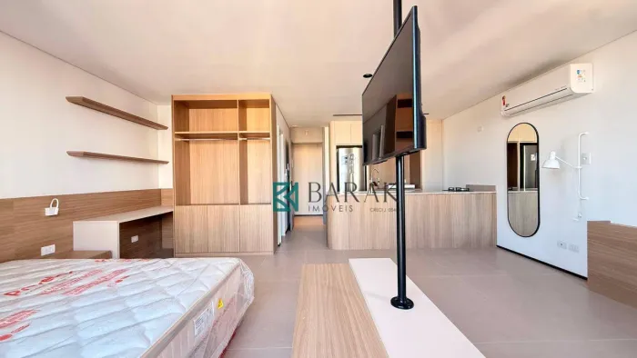 Apartamento mobiliado com 1 dormitório para alugar, 44 m² por R$ 3.800/mês - Zona 01 - Mar