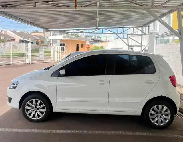 Volkswagen Fox 1.6 MI Total Flex 8V 5P 2013