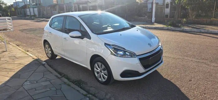 Peugeot 208 Active 1.2 Flex 12V 5P Mec. 2018