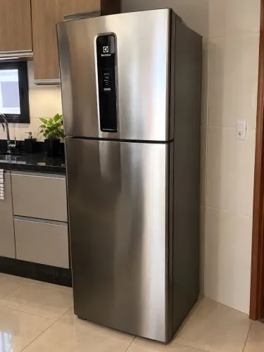 Geladeira Electrolux IF43S. 390 Litros