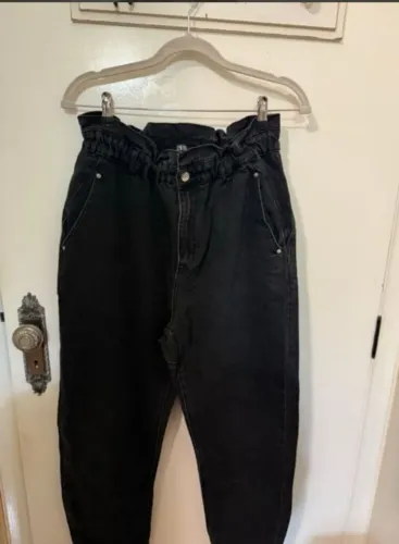 CALCA JEANS MOM TAM 40 MARCA ZARA