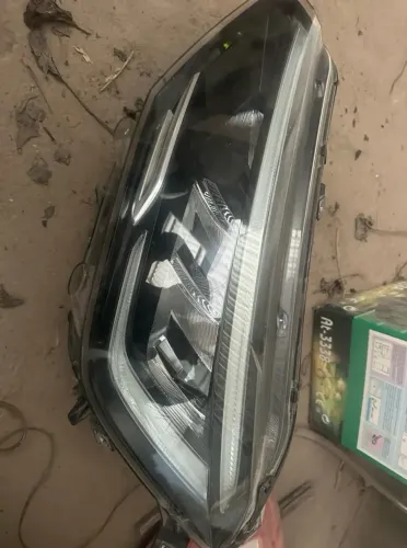 Farol esquerdo original led nirvus