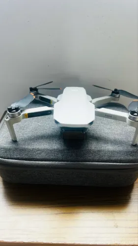 Drone DJI Mini SE - Fly More