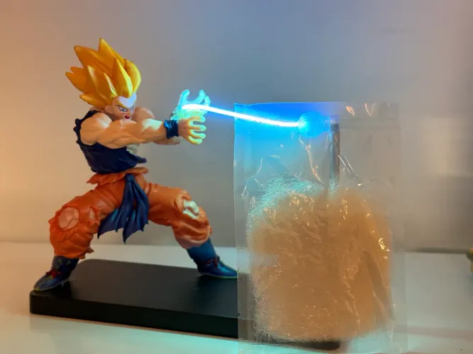 Luminária Goku touch recarregavel NOVA