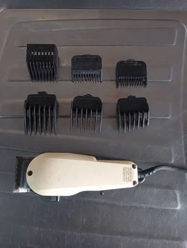 Máquina de corta cabelo