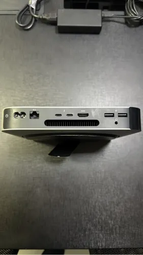Mac Mini M2 8gb 256gb SSD + Monitor de 27Pol Curvo Widescreen