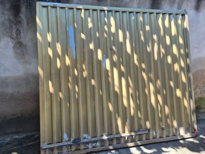 Portao ferro galvanizado  2.40 por 2.10