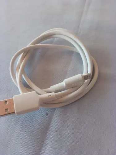Vendo cabo.iphone.entrada.p/USB.zap. *