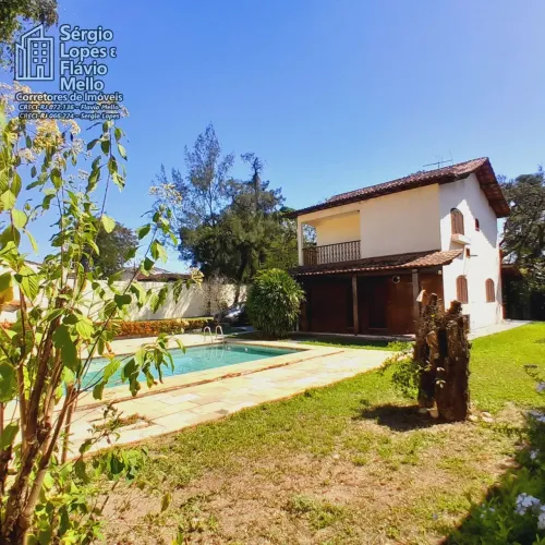 Casa de Alto Padrão no Centro de ITABORAÍ Terreno de 900m² Cod(710IV)