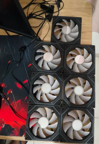 DESAPEGO 7 FANS RGB 120 MM