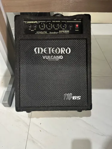 Cubo meteoro para contrabaixo