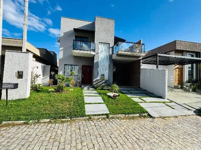 Condomínio Royal Garden Maricá - Casa com 2 suítes e piscina !