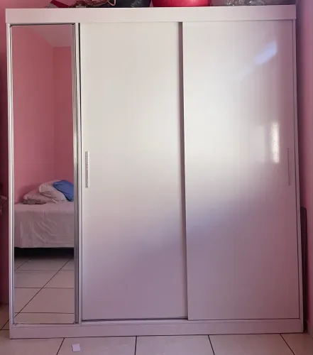 Guarda -Roupa Casal 2 Portas de Correr com Espelho Branco - Ótimo Estado