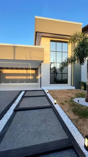 Casa de Alto Padrão 4 Suítes Plenas no Faiçal Ville