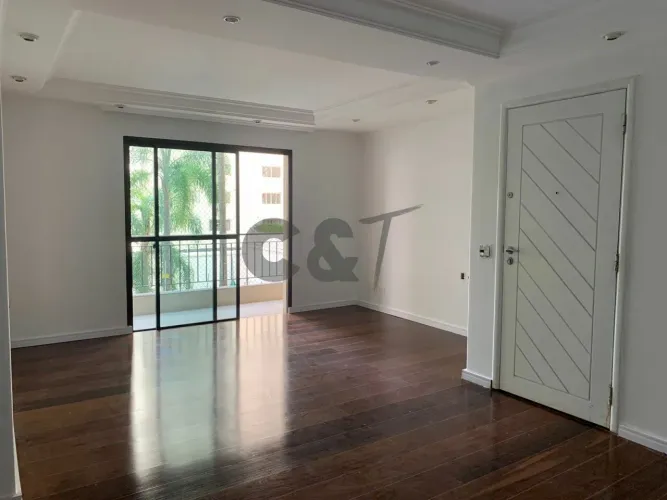 Apartamento com 3 Dormitórios (1 Suíte) à Venda ou para Alugar em Moema - São Paulo/SP