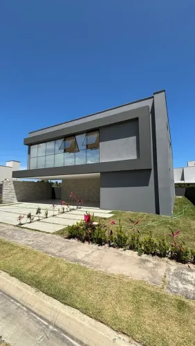 Casa de condominio com 4 quartos