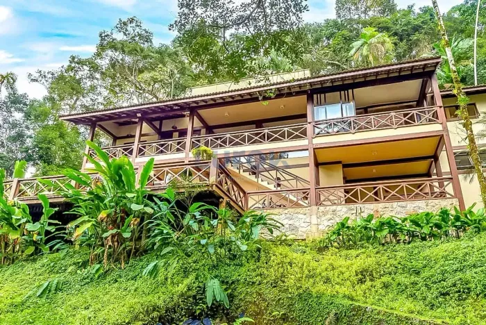 Casa 7 suites à Venda Condomínio Iporanga - Guarujá / SP
