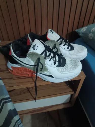 Nike excee