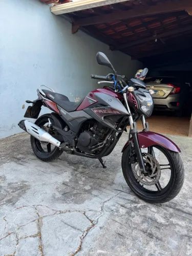 Fazer 250 2017 - Doc26 Pneus Novos - Impecável
