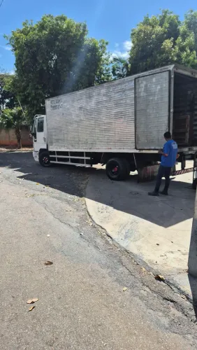 Frete é mudança. Oline no WhatsApp ...