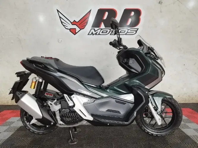 ADV 150 ABS 2024 Verde Único Dono Com incríveis 4.000 Km impecável Sem Nenhum Risquinho