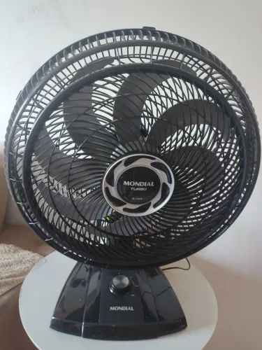 ventilador em bom estado de uso pra desapegar..