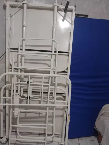Cama hospitalar com colchão 