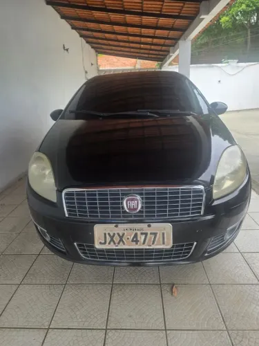Fiat Linea Essence 1.8 Flex 16V 4P 2013