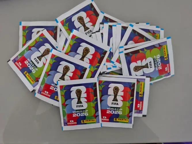 R$ 3,00 - Pacotes de Figurinhas Panini Copa do Mundo 2026