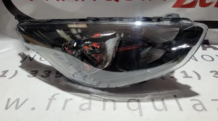 Farol dianteiro direito Ford Ka 2019/ Mascara negra novo