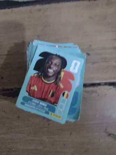 Figurinha da copa 147 unidades