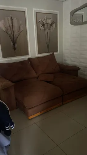Sofá 2,50 praticamente novo retrátil confortável 