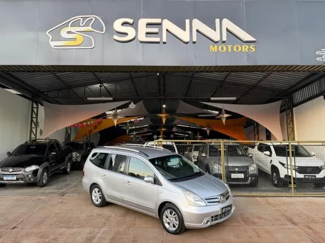 Nissan Grand Livina 1.8 S 16V 2011/2012 2013