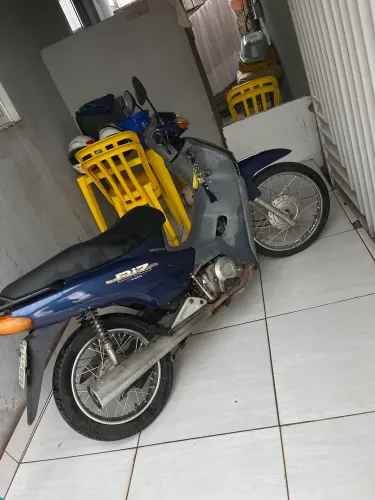 Biz 100 2002