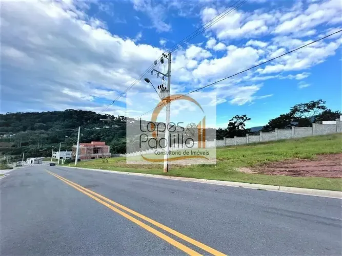 Terreno à venda 511.88M², Cidade Satélite, Atibaia - SP | Condomínio Alto do Sion
